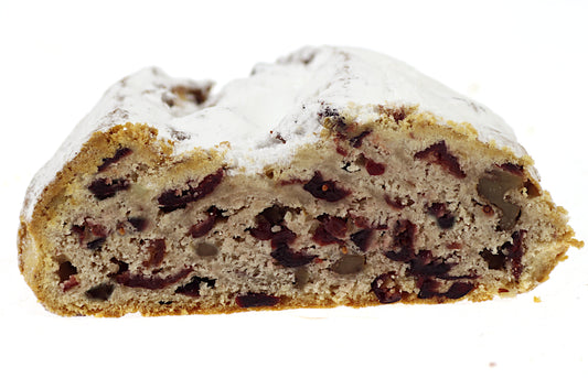 Cranberry Walnuss Stollen Anschnitt
